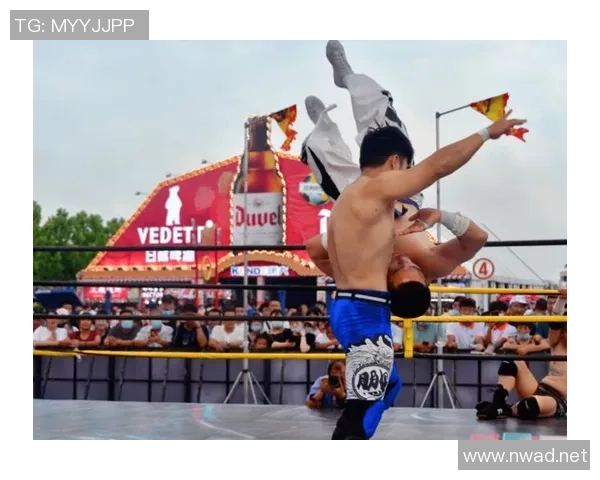 足球明星摔角大赛精彩瞬间集锦让你领略不一样的运动魅力与激情