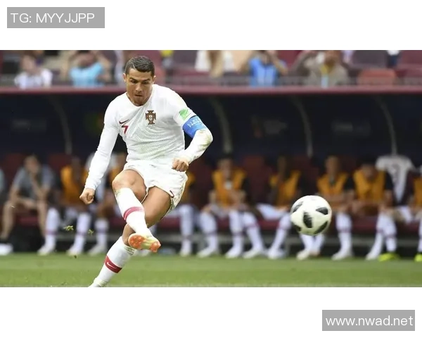 足球明星跨界挑战田径场展现运动魅力与竞技精神的精彩对决